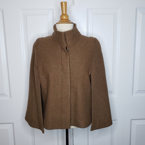 Chico's Inner Beauty Cape 100% Wool Size 1 Leopard Lining Hidden Button Front - Picture 4 of 14